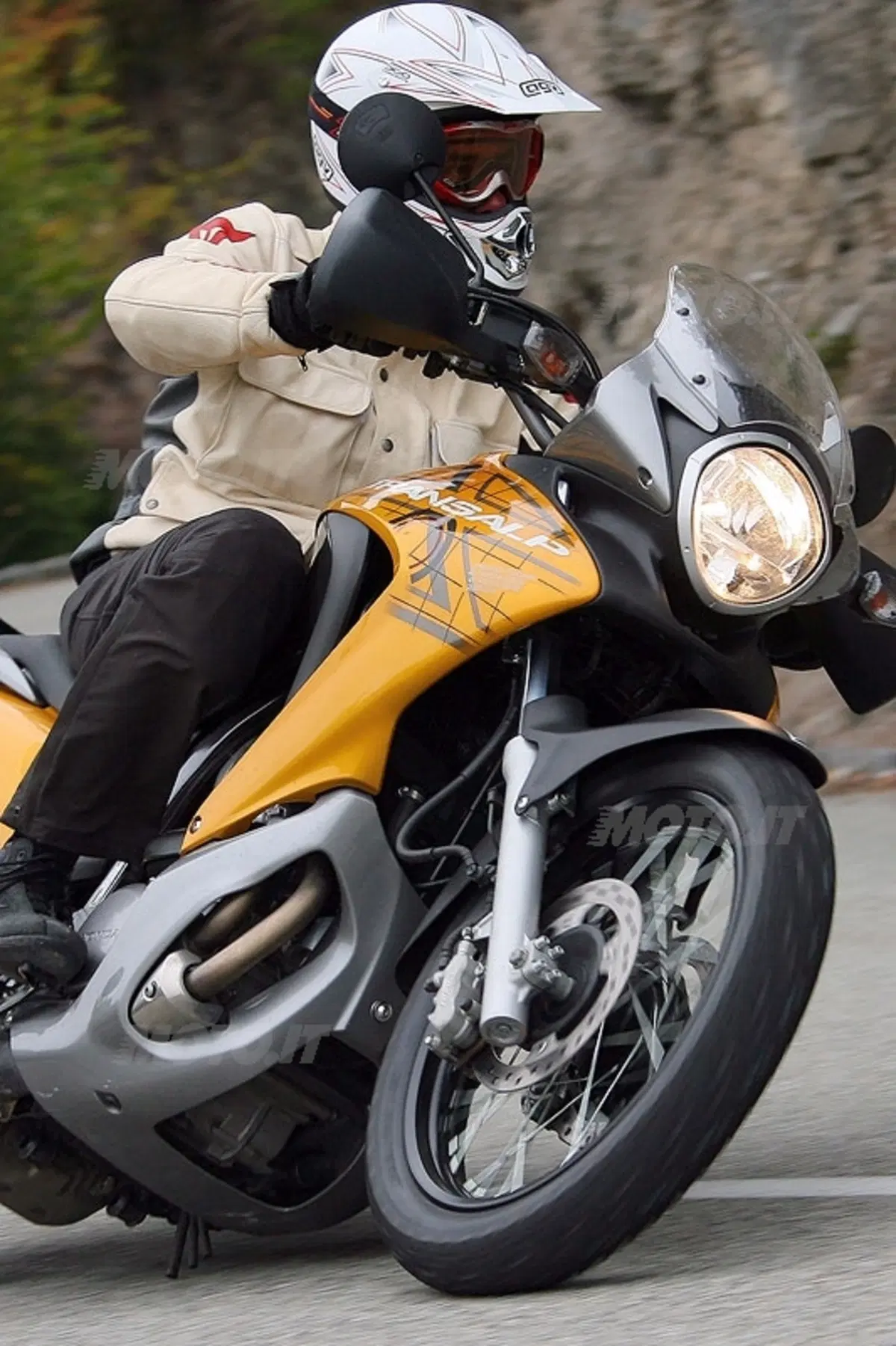 HONDA Transalp XL 700V  (15)