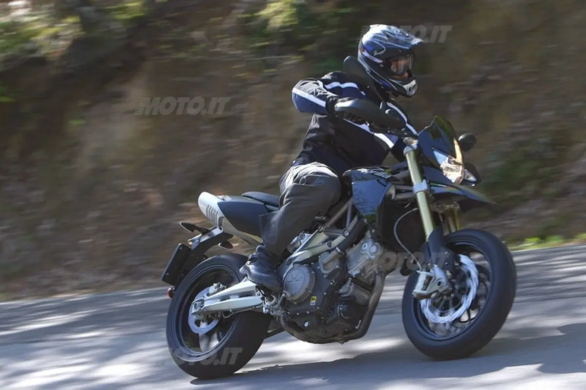 APRILIA  Dorsoduro SMV 750 (13)