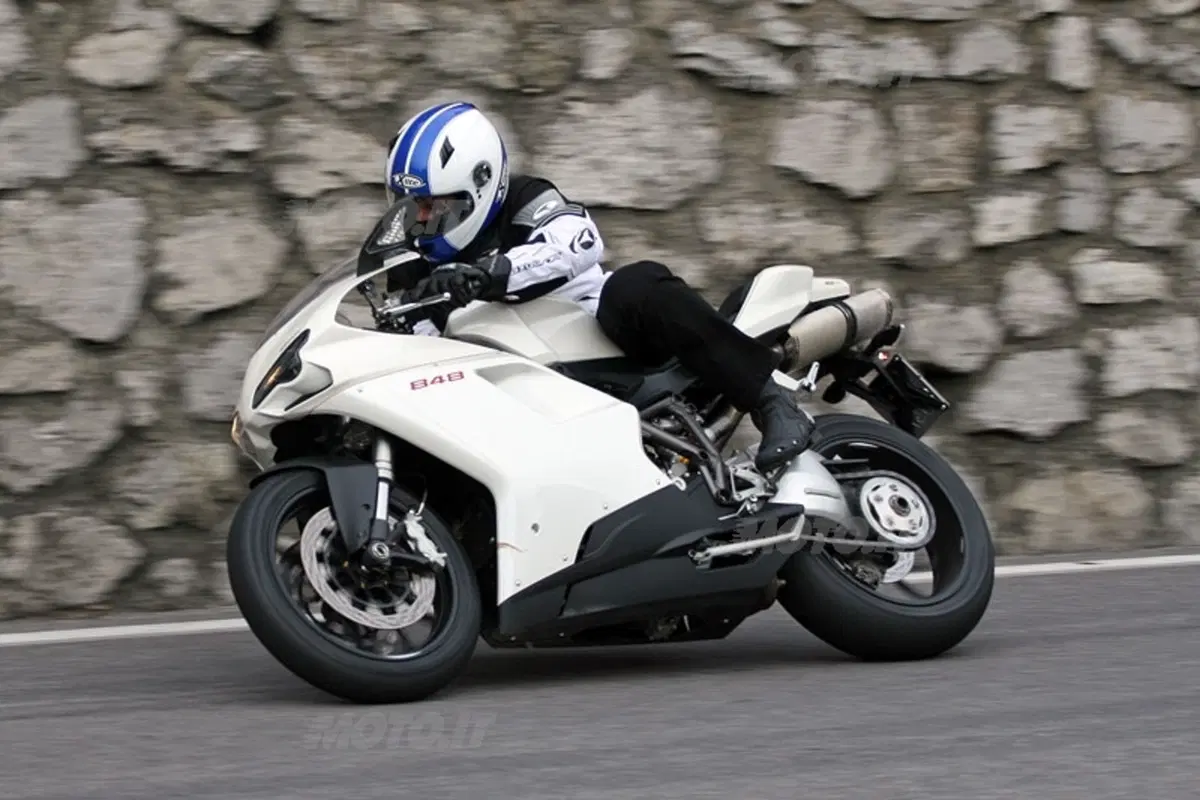 DUCATI 848 (13)