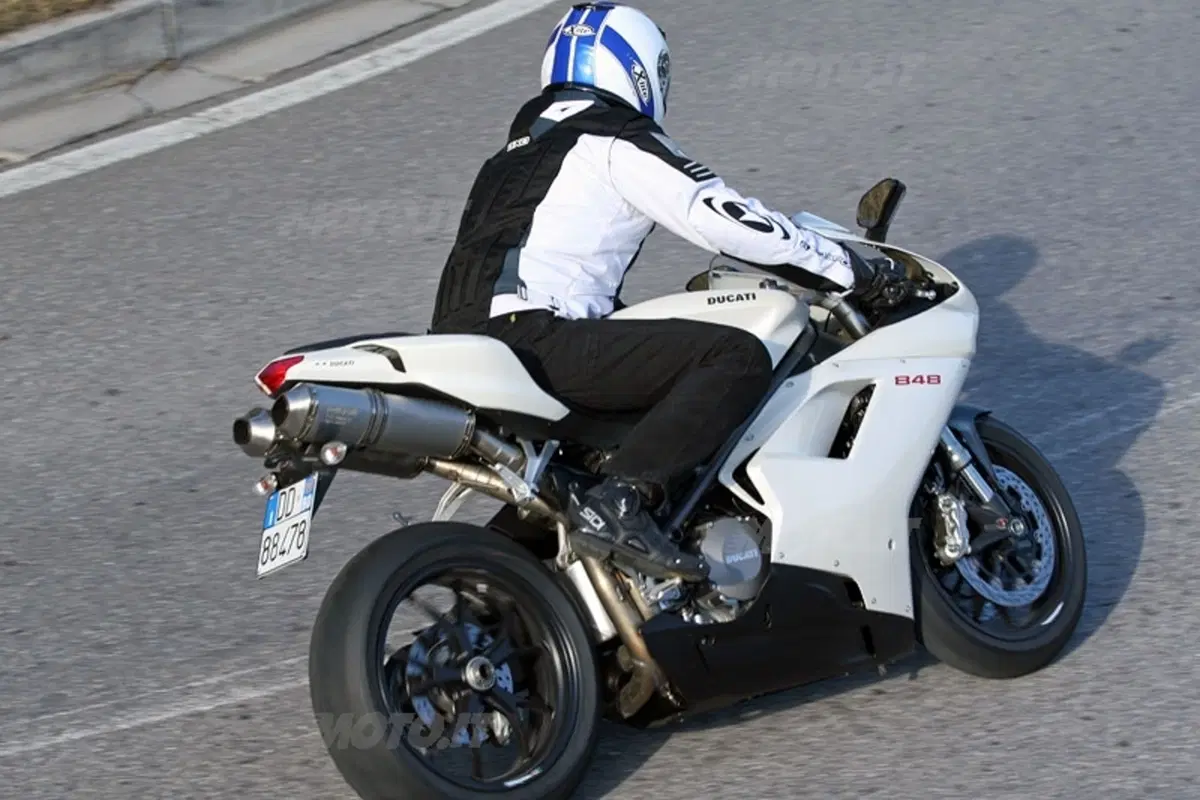 DUCATI 848 (16)