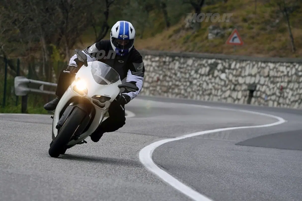 DUCATI 848 (17)