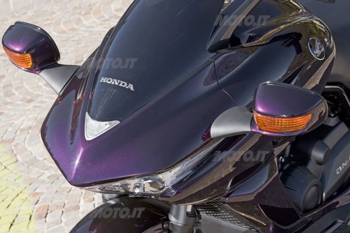 HONDA DN-01 (4)