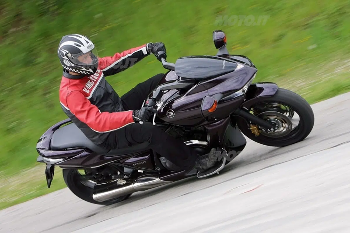 HONDA DN-01 (12)