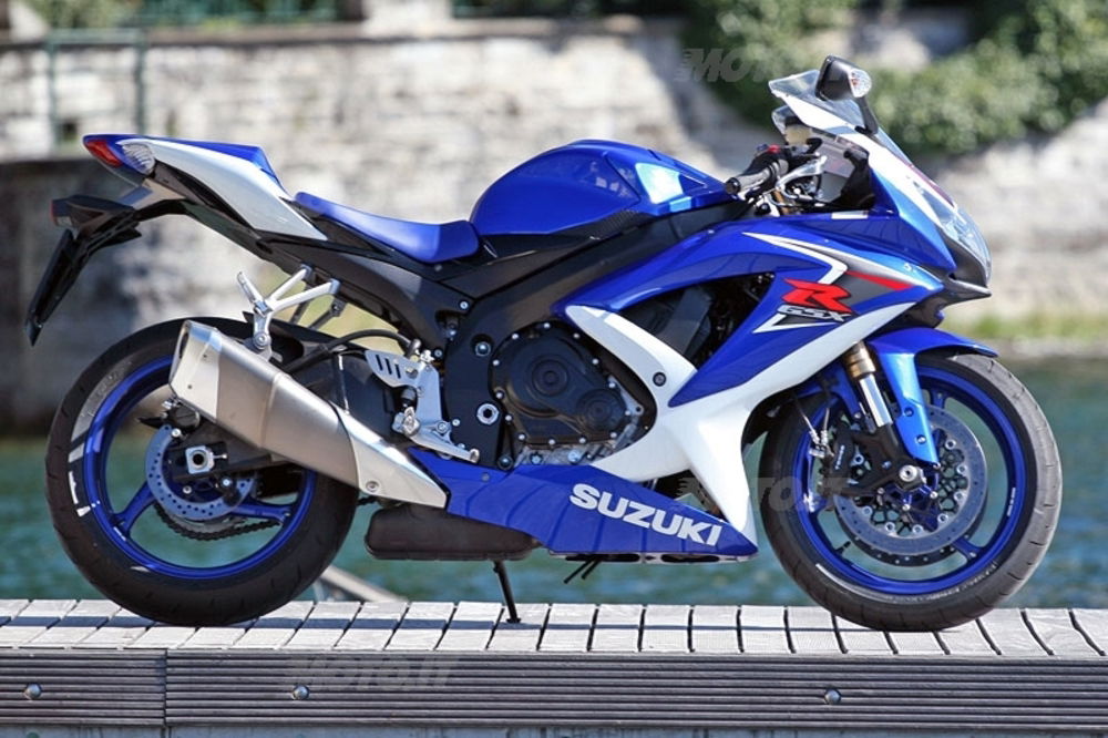 SUZUKI GSX-R 600 K8