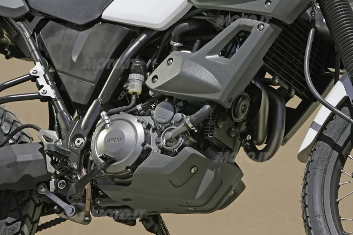 YAMAHA XT 660 Z Ténéré (11)