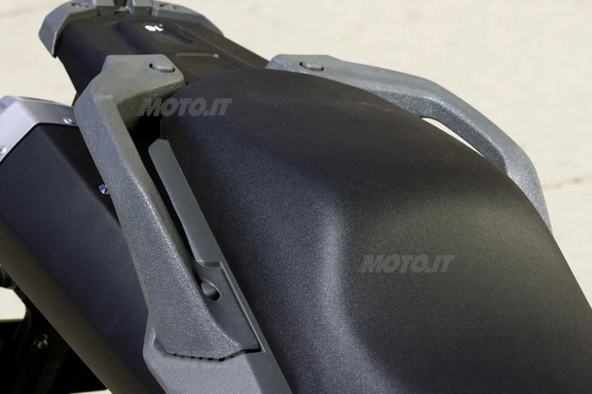 YAMAHA XT 660 Z Ténéré (12)