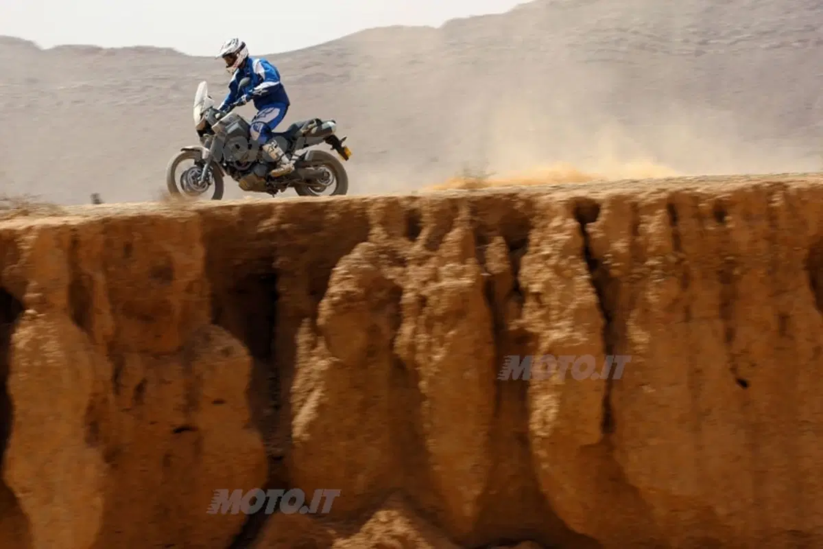 YAMAHA XT 660 Z Ténéré (14)