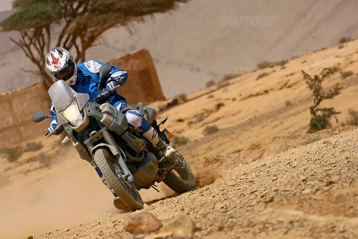 YAMAHA XT 660 Z Ténéré (15)