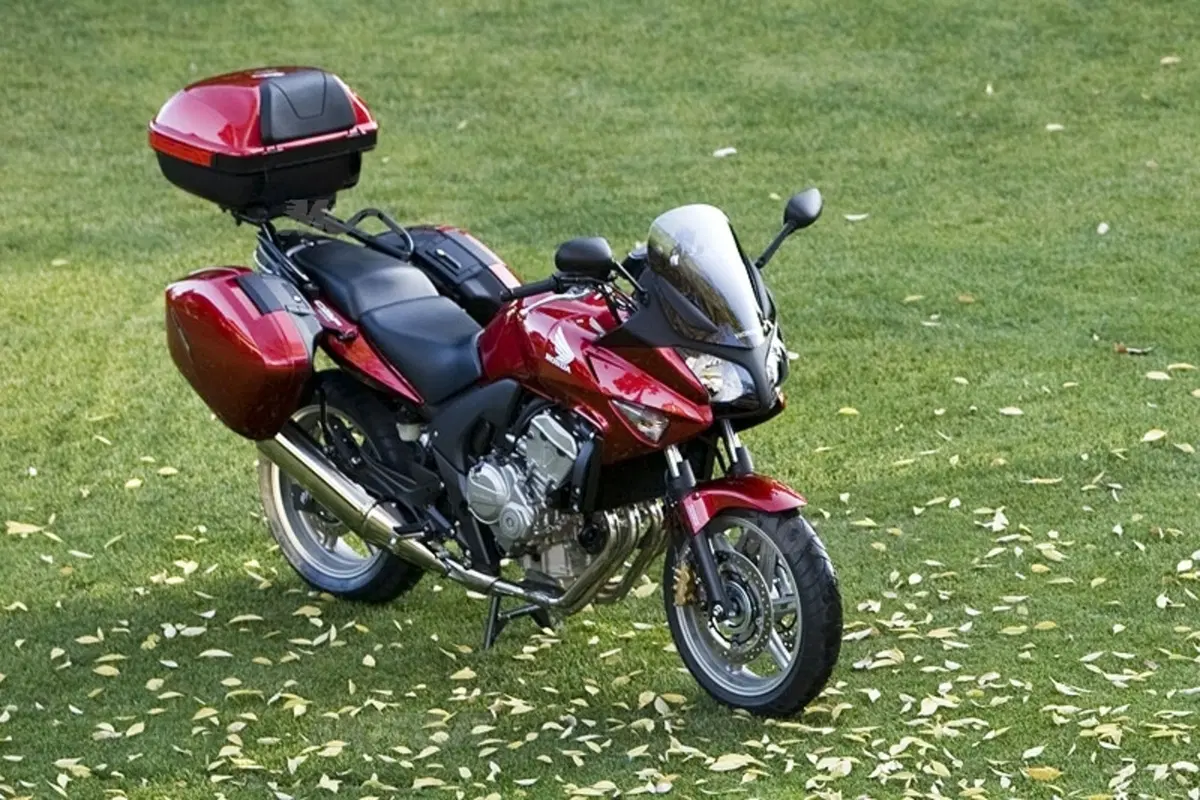 HONDA CBF 600 S (2)