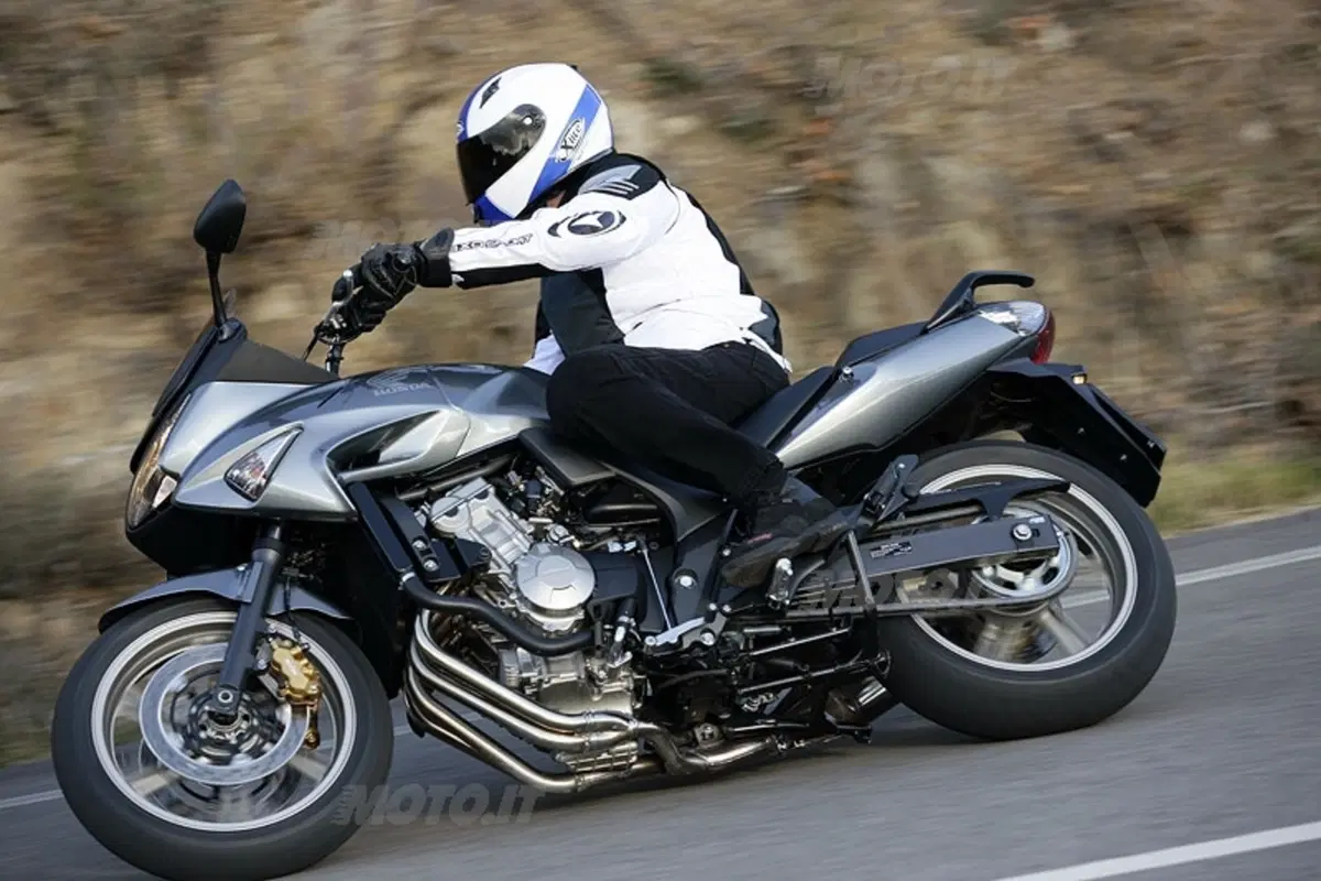 HONDA CBF 600 S (13)