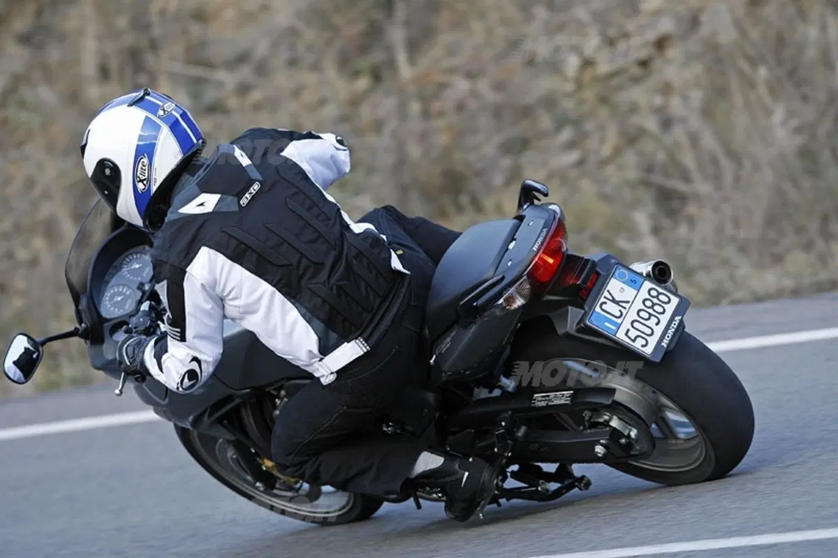 HONDA CBF 600 S (17)