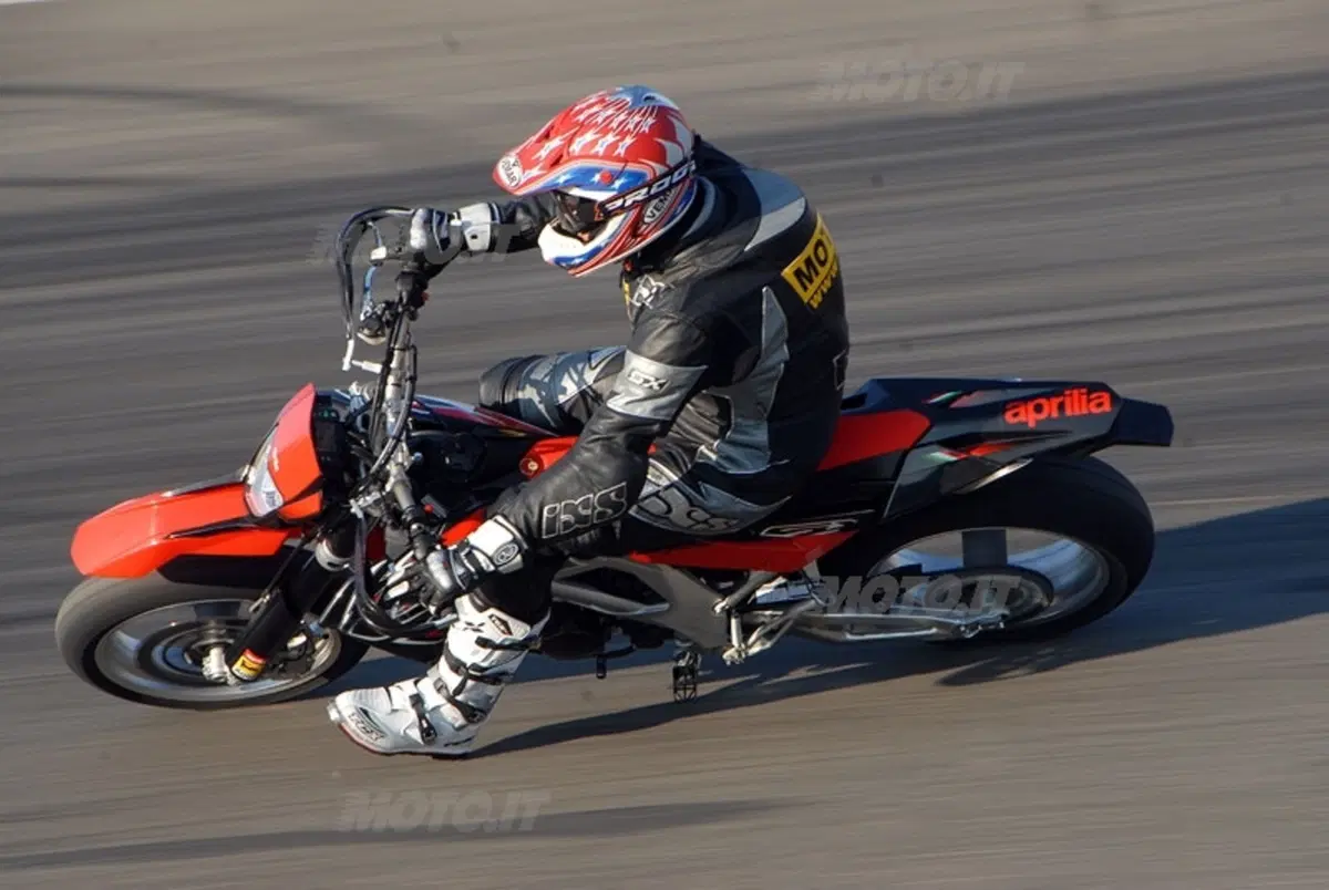 APRILIA SXV 450-550 (13)