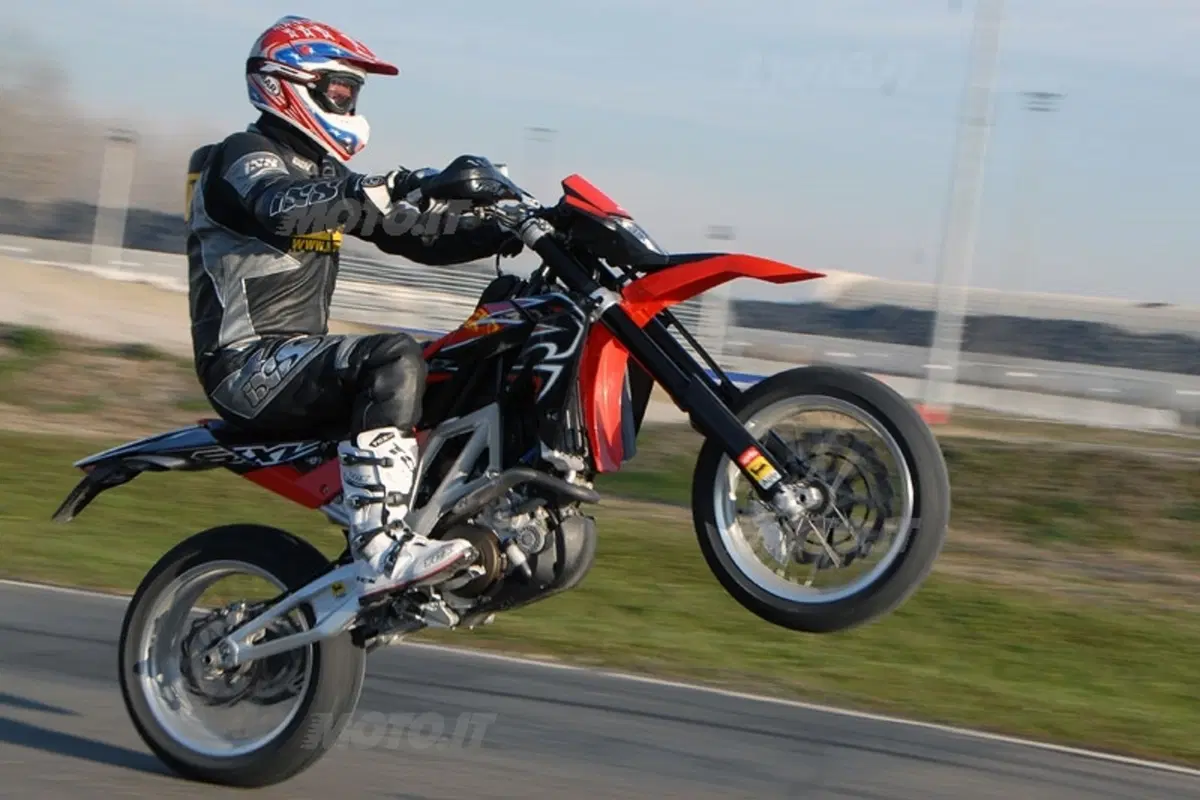 APRILIA SXV 450-550 (14)