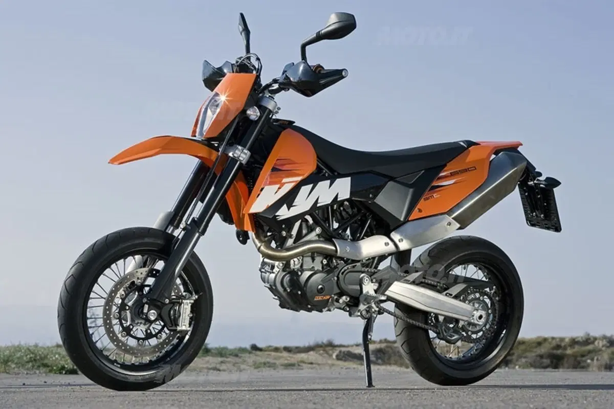 KTM 690 SMC e 690 Enduro (2)