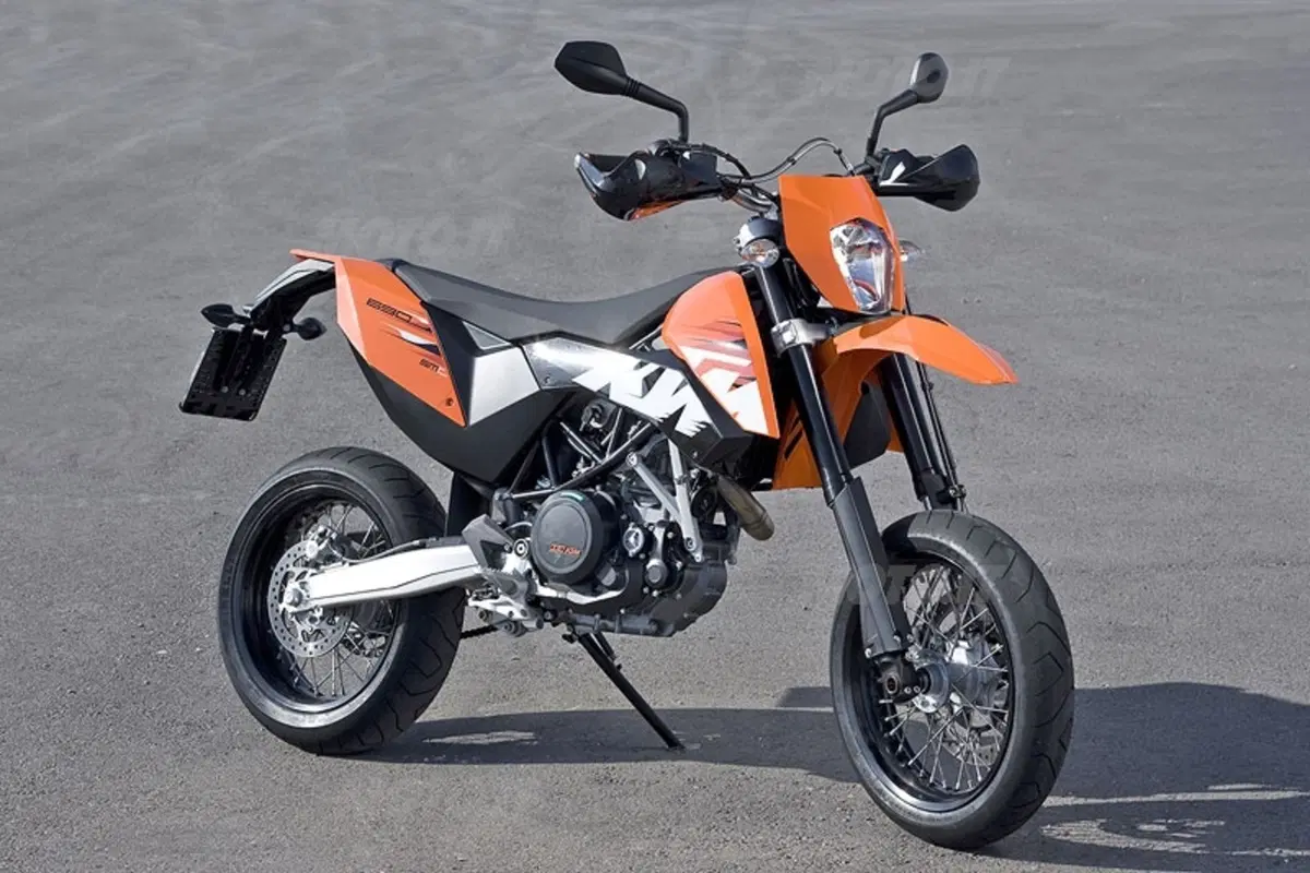 KTM 690 SMC e 690 Enduro (3)