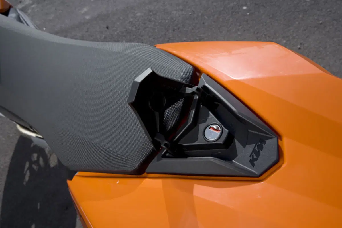 KTM 690 SMC e 690 Enduro (5)