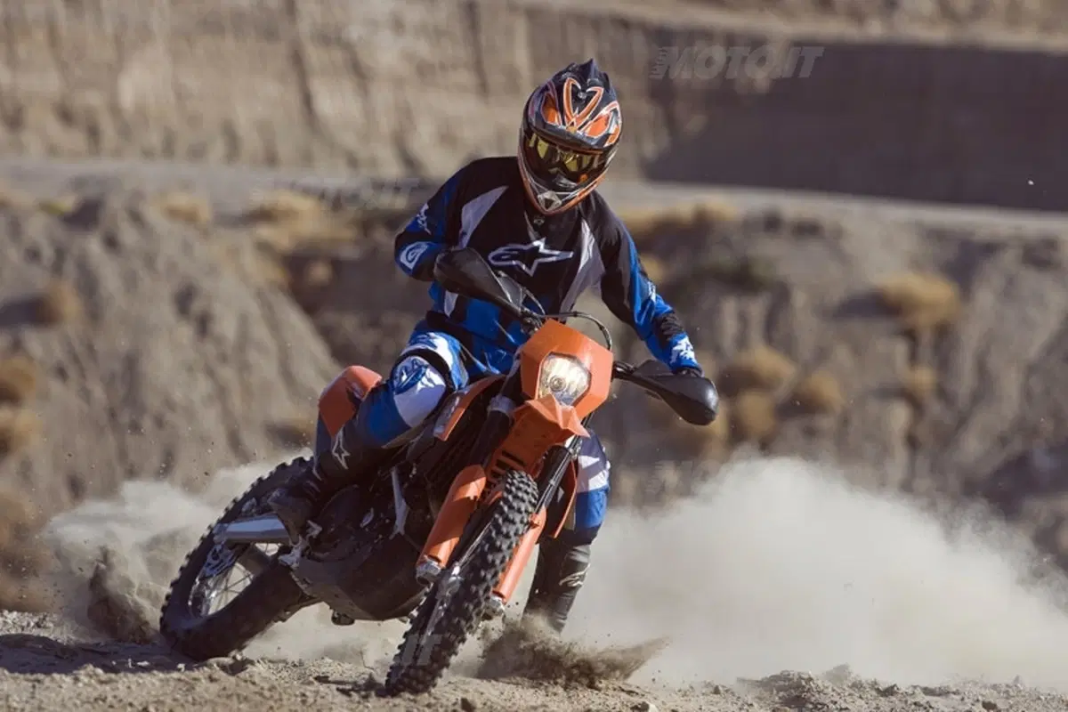 KTM 690 SMC e 690 Enduro (13)