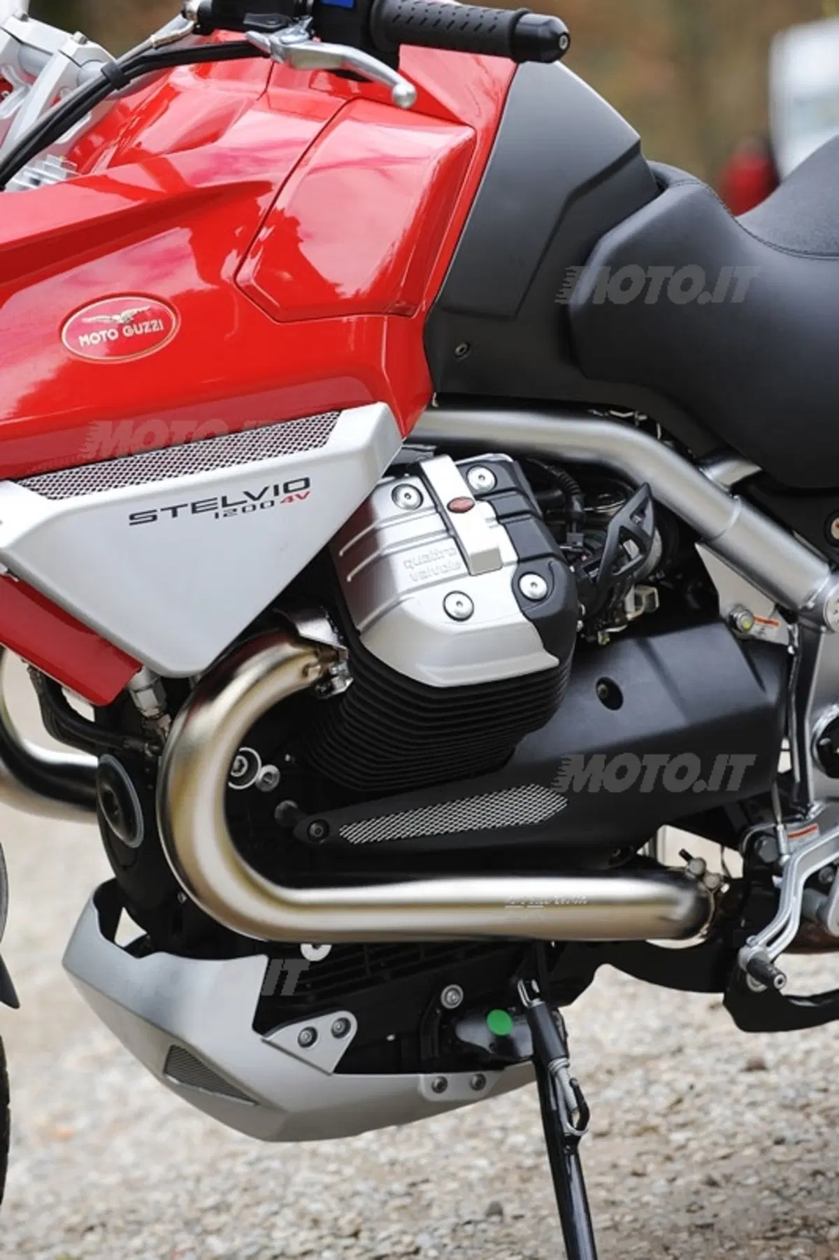 MOTO GUZZI Stelvio 1200 4V (5)