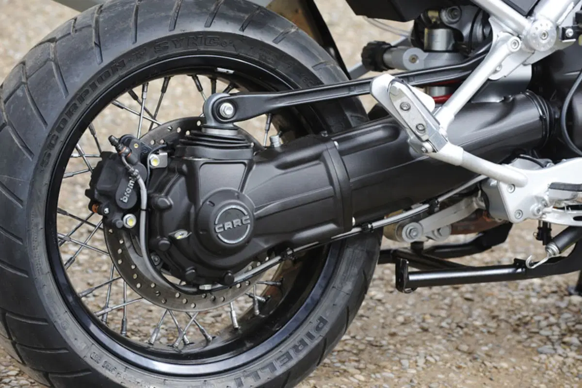 MOTO GUZZI Stelvio 1200 4V (8)