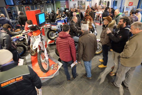 Grande successo per l'Africa Twin Christmas Party 