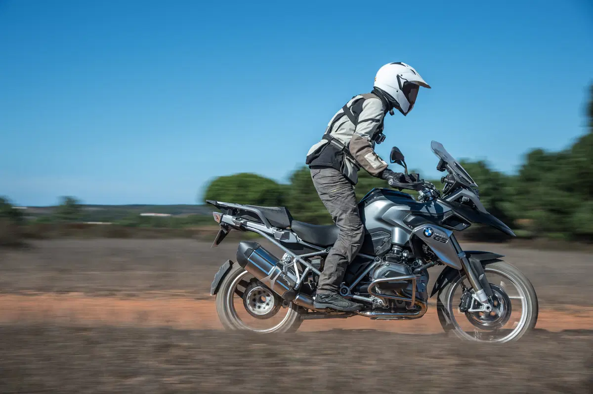 BMW R1200GS e X5 4.0d: la strana coppia in fuoristrada (7)