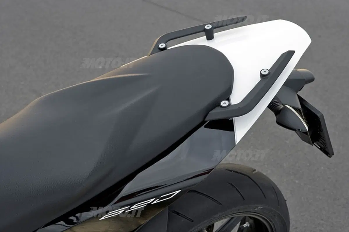 KTM  Duke 690 (5)