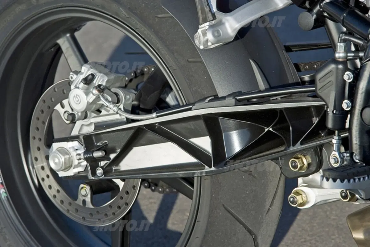 KTM  Duke 690 (9)