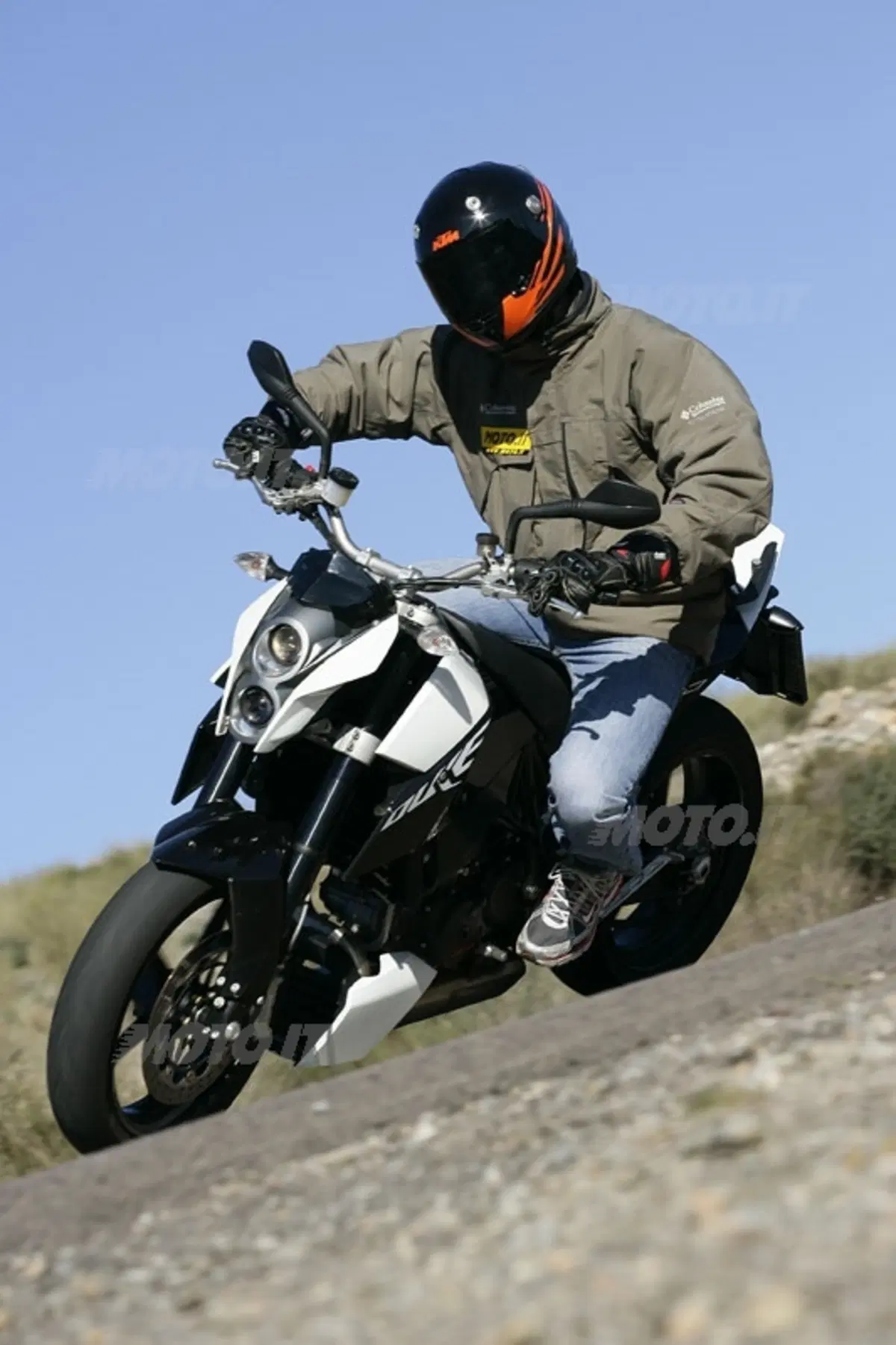 KTM  Duke 690 (17)