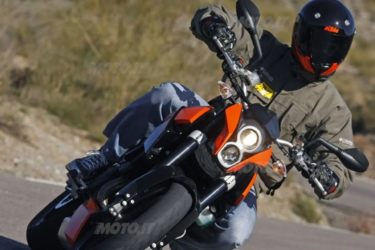 KTM  Duke 690 (18)