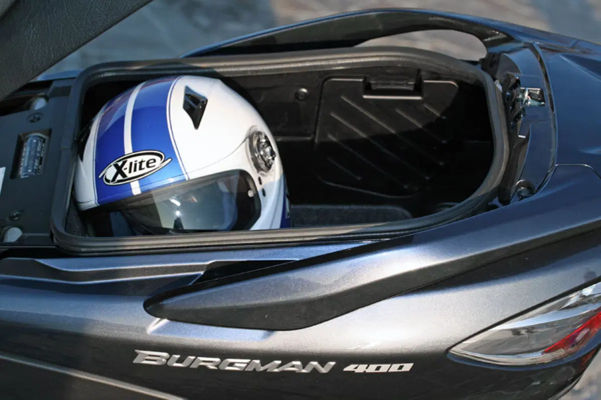 SUZUKI  Burgman AN 400 K8 (8)