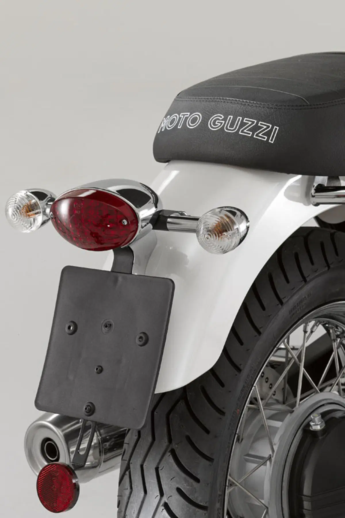 MOTO GUZZI V7 Classic (7)