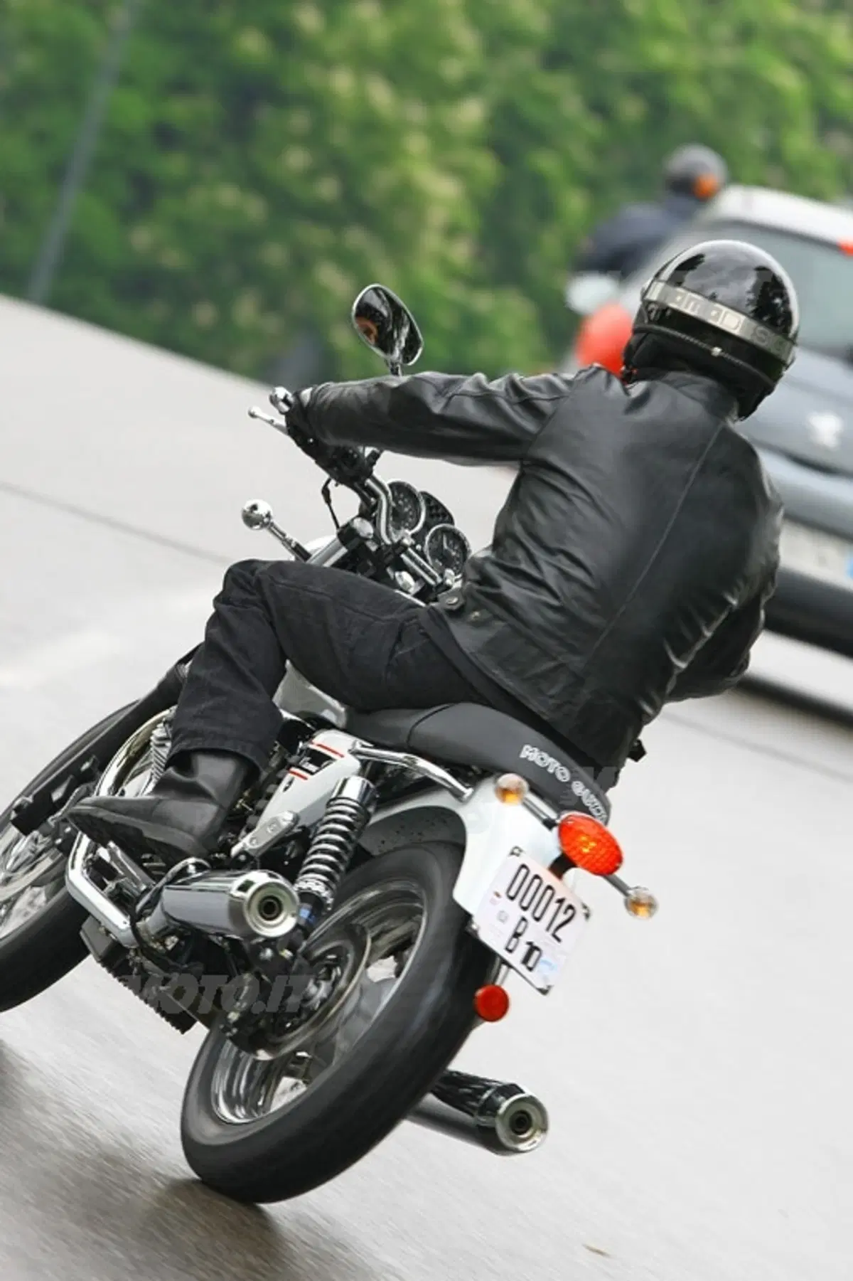 MOTO GUZZI V7 Classic (12)