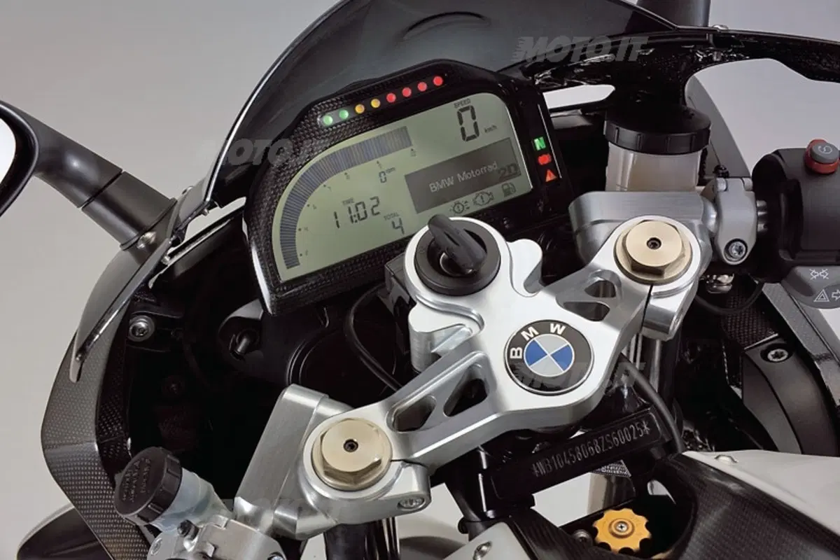 BMW HP2 Sport (5)