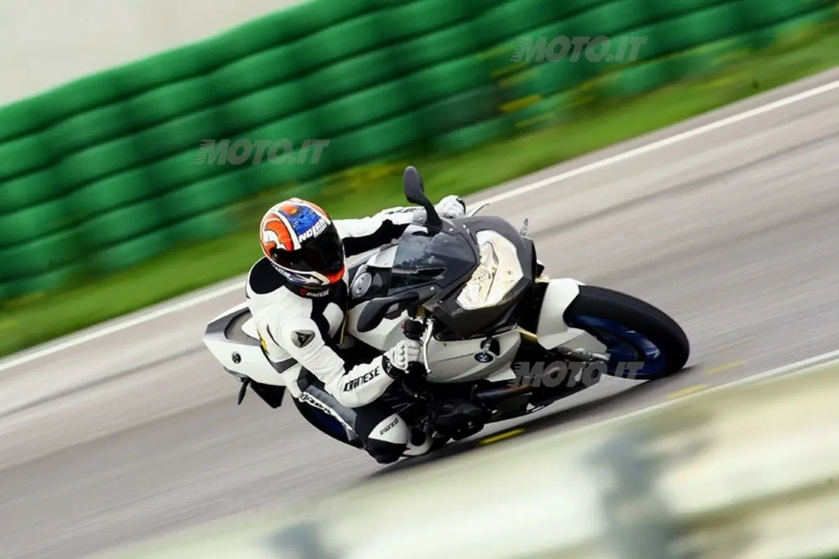 BMW HP2 Sport (10)