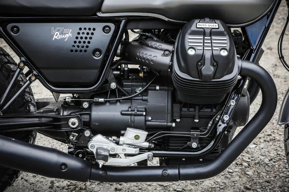 Moto Guzzi V7 III 2018, il test delle tre nuove versioni  (51)