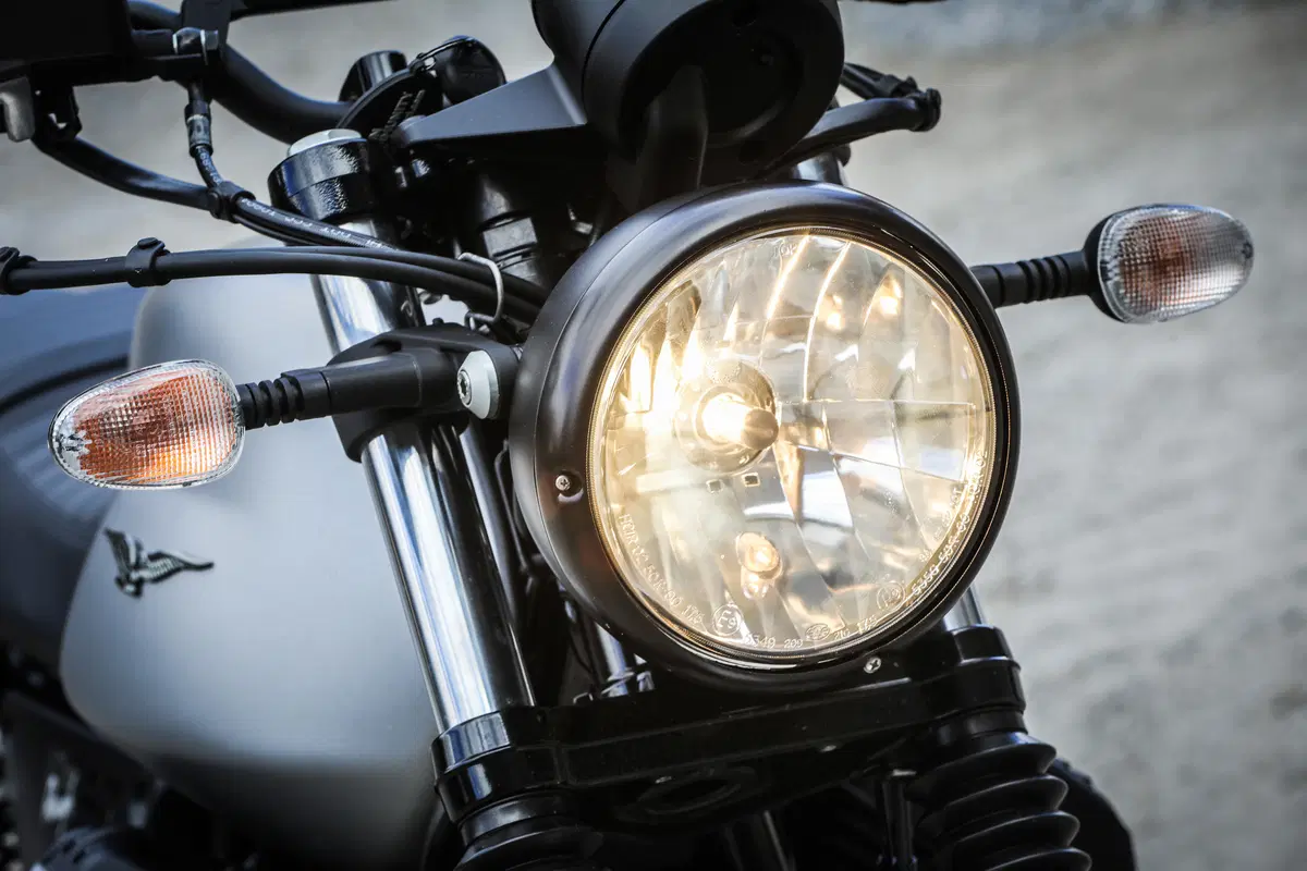 Moto Guzzi V7 III 2018, il test delle tre nuove versioni  (60)