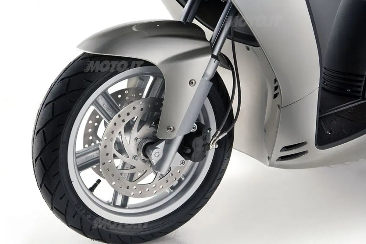 APRILIA Sportcity One e Cube (10)