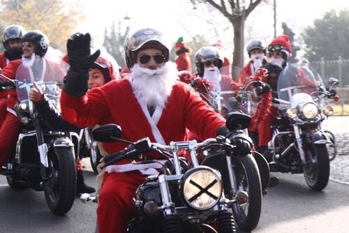 Roma: Babbi Natale in Harley-Davidson (6)