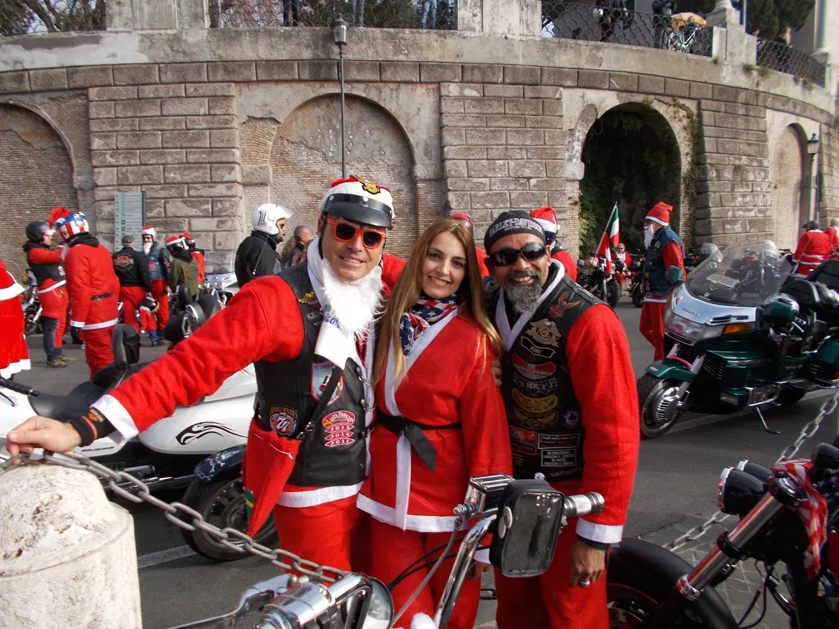 Roma: Babbi Natale in Harley-Davidson (17)