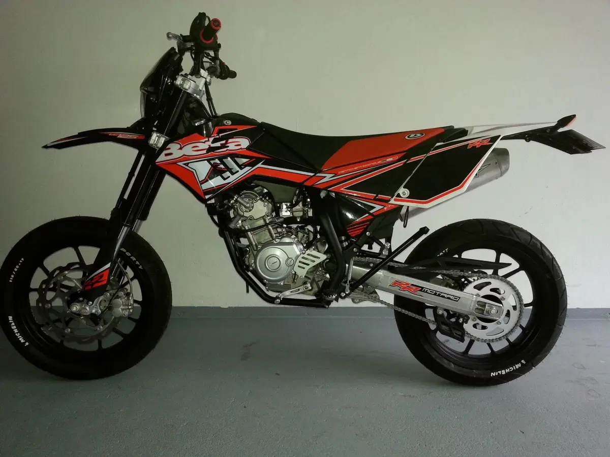 Betamotor RR 125 4T Motard LC (2010 - 17)