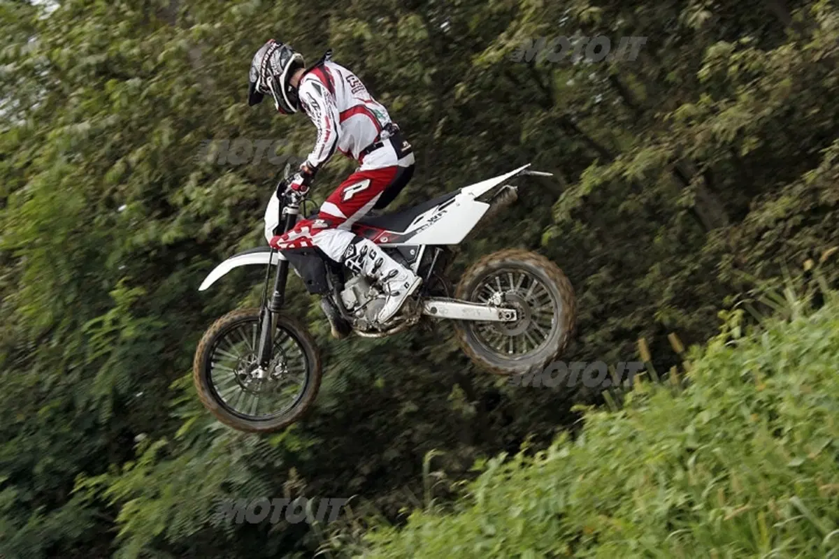 HUSQVARNA Enduro 2009  (15)