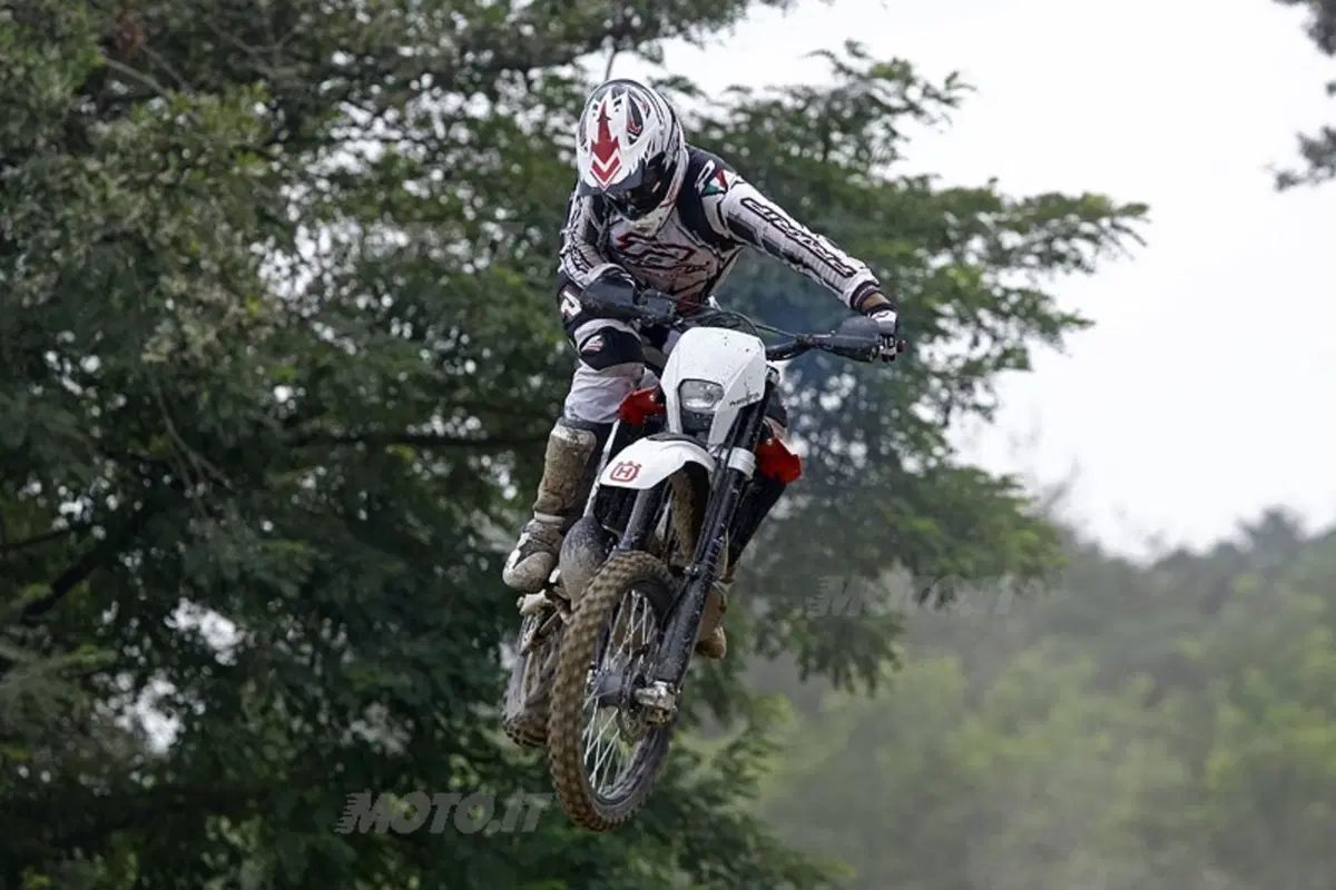 HUSQVARNA Enduro 2009  (18)