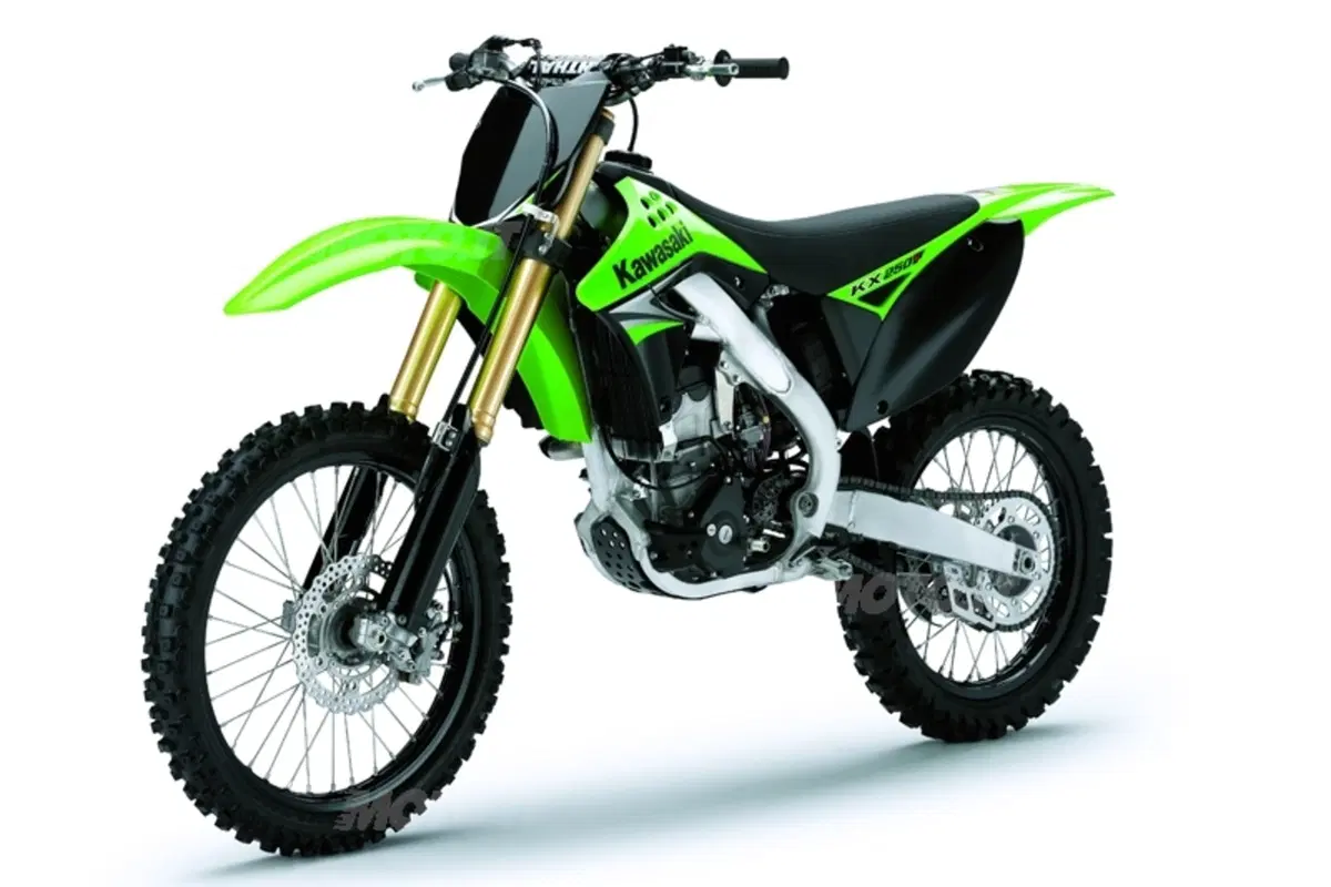 KAWASAKI KX 250F e KX 450F (3)