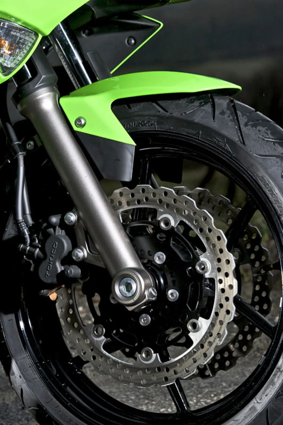 KAWASAKI ER-6F (7)