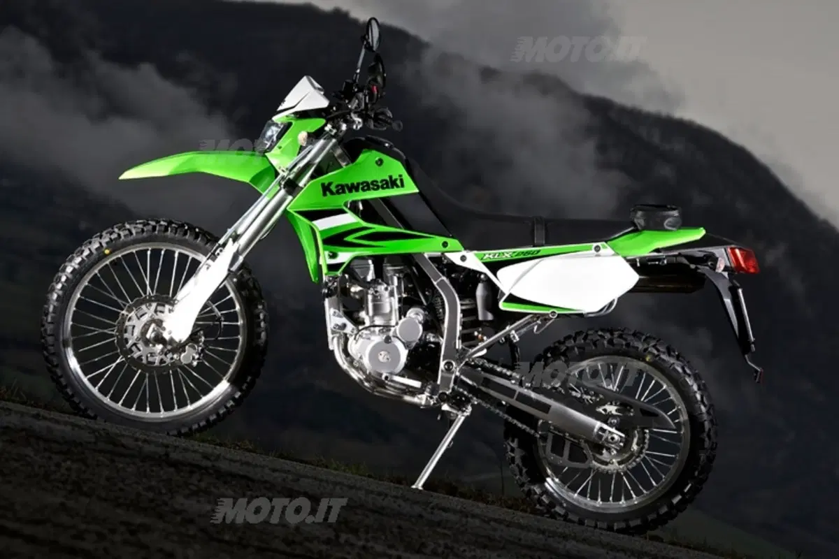 KAWASAKI KLX 250 (3)