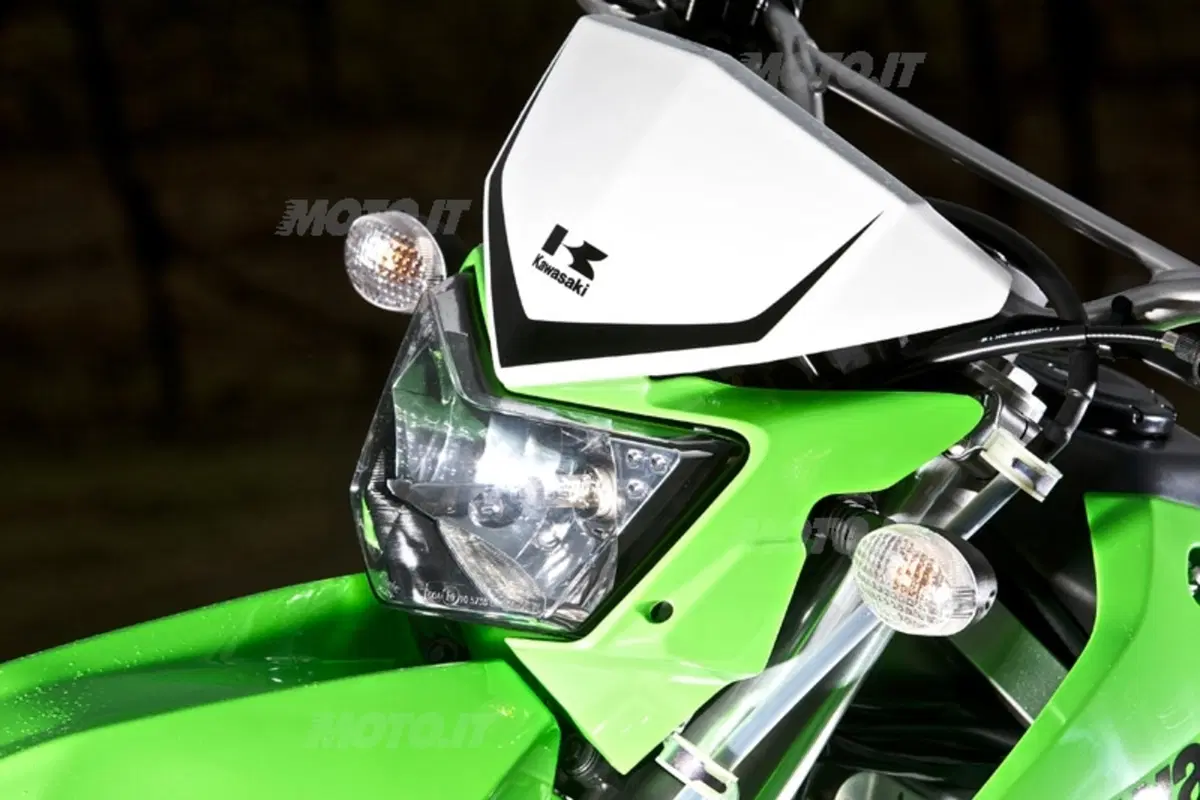 KAWASAKI KLX 250 (5)