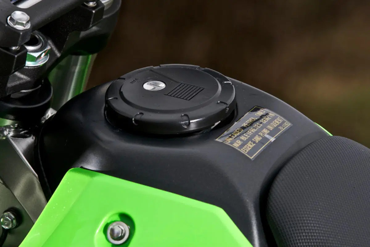 KAWASAKI KLX 250 (7)