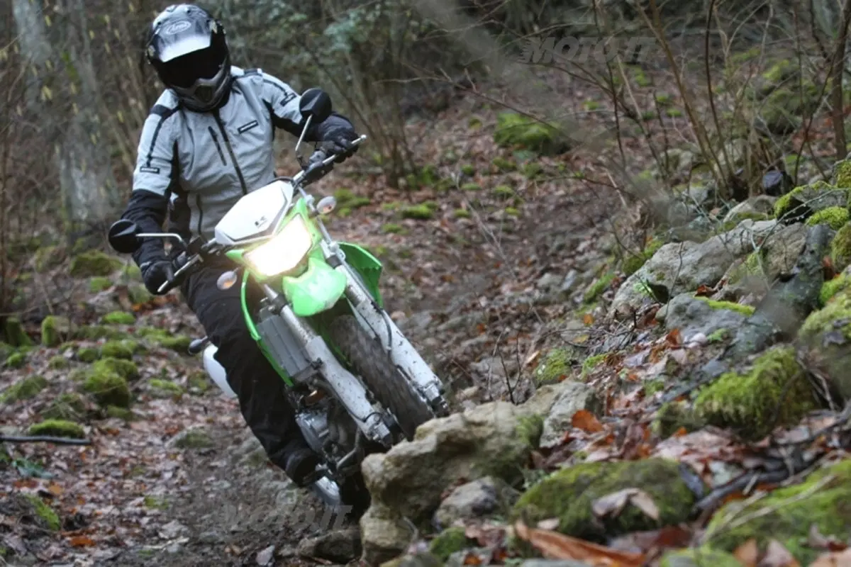 KAWASAKI KLX 250 (13)