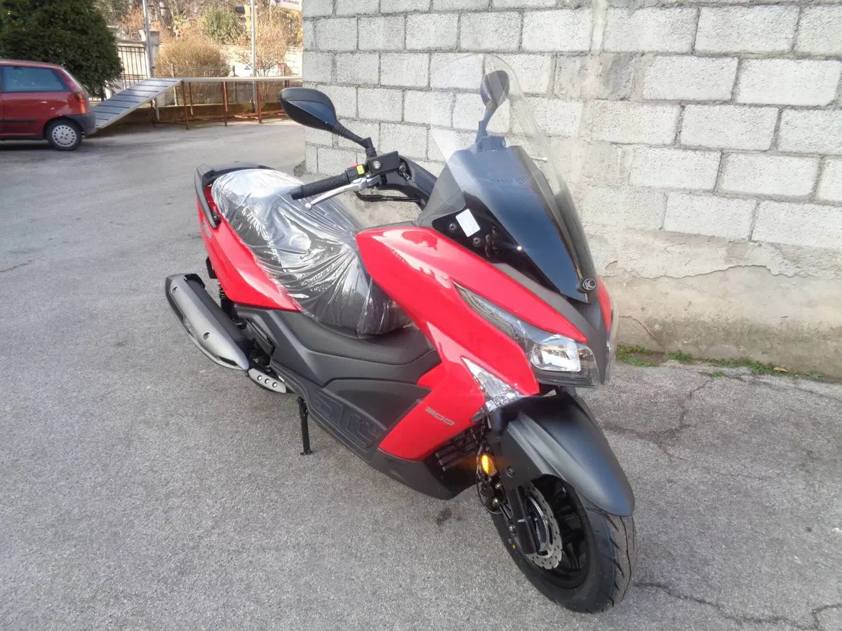 Kymco X-Town 300i ABS (2016 - 20) (3)