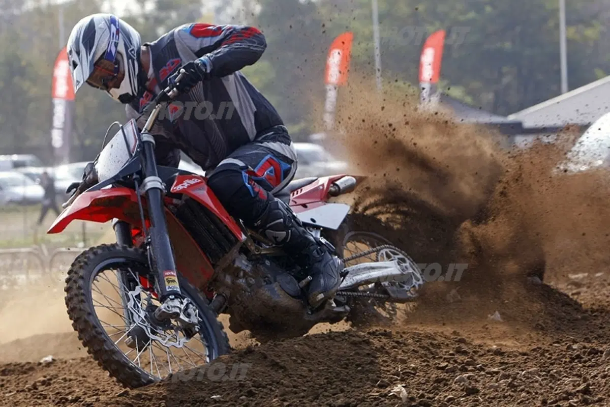 APRILIA MXV 450 (11)